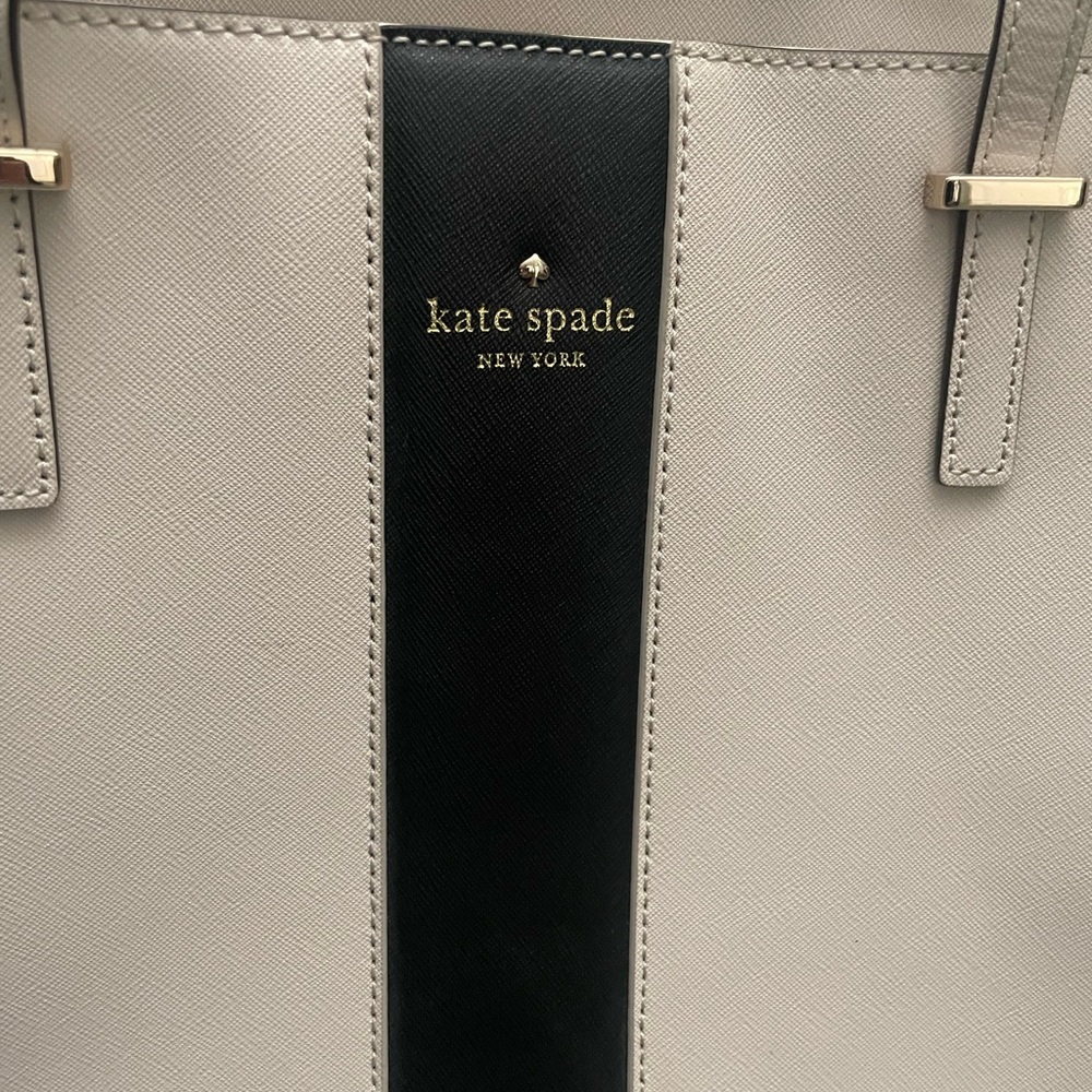 Kate Spade tote - Picture 2 of 6